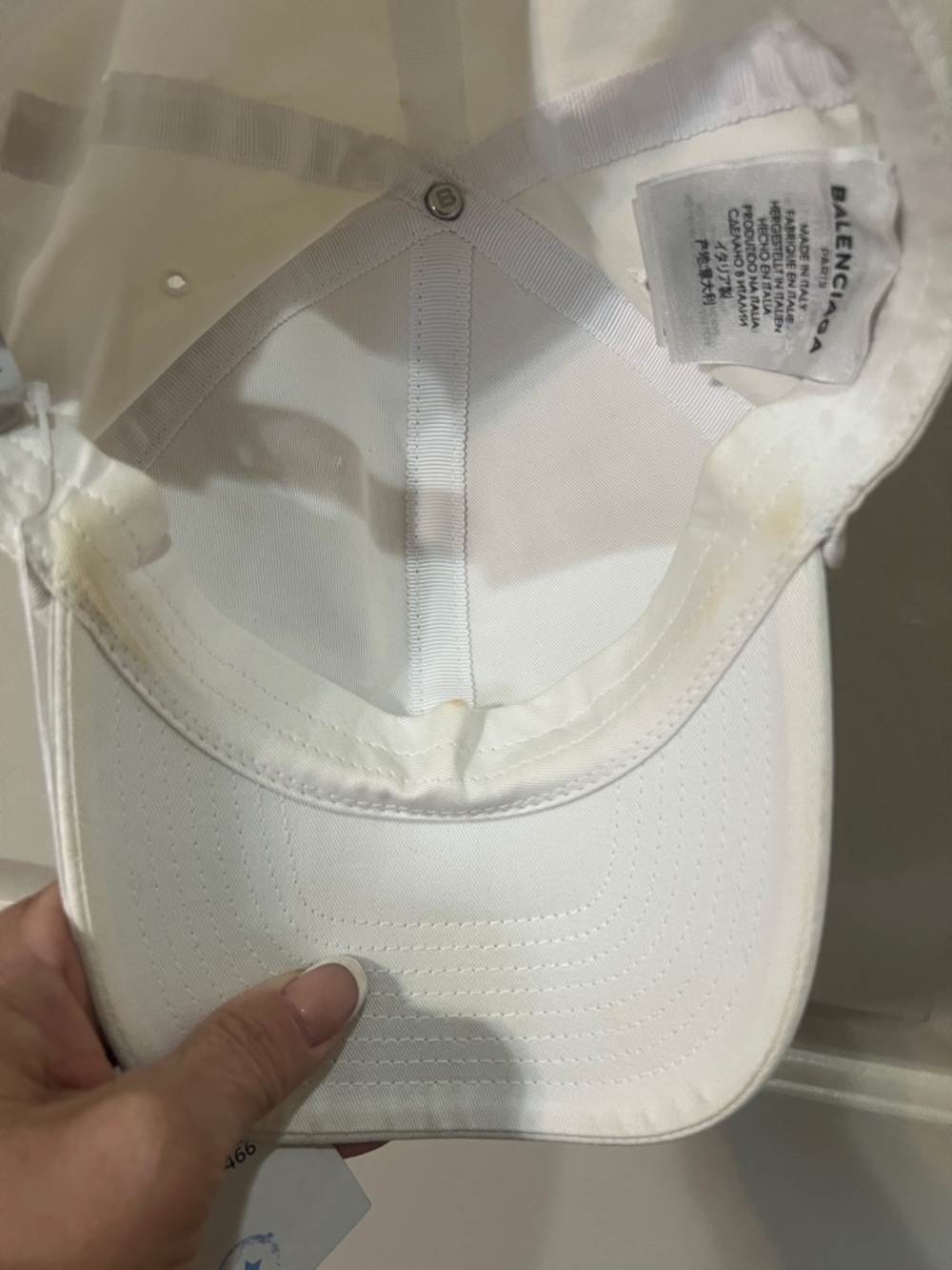 Balenciaga White Cap with Black Logo - Picture 4 of 9